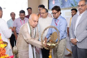 संस्कृत भारत की चिरंतन सांस्कृतिक धारा है, जिसमें हमारी प्राचीन परंपराएँ और ज्ञान-संपदा निहित हैं – लोकरंजन
