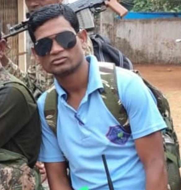 प्रभारी सहित 4 जवान विस्फोट में शहीद नक्सलियों का डंप बरामद करते समय हादसा