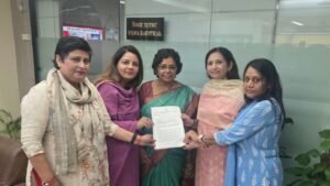 बढ़ते महिला अपराधों को लेकर महिला कांग्रेस ने एनसीडब्ल्यू को सौंपा ज्ञापन