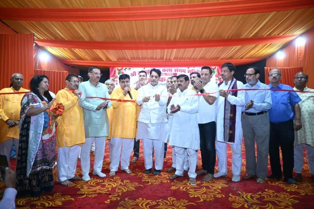 कैबिनेट मंत्री सुनील कुमार शर्मा ने विभिन्न रामलीला आयोजनों में की सहभागिता, प्रभु श्रीराम के आदर्शों को अपनाने का दिया संदेश